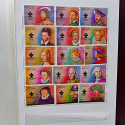 Vrac philatélique de timbres du monde neufs et oblitérés en un carton.