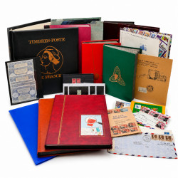 Vrac philatélique de timbres du monde neufs et oblitérés en un carton.