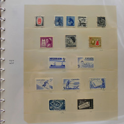 Collection timbres de Canada 1870-1992 neufs et oblitérés en un album.