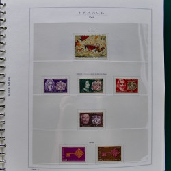 Collection timbres de France 1961-1977 neufs** complet en album Marini.