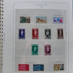 Collection timbres de France 1961-1977 neufs** complet en album Marini.