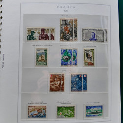 Collection timbres de France 1961-1977 neufs** complet en album Marini.
