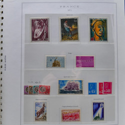 Collection timbres de France 1961-1977 neufs** complet en album Marini.