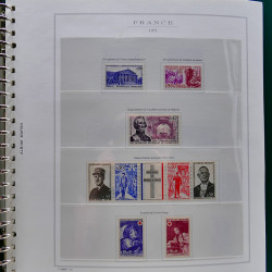 Collection timbres de France 1961-1977 neufs** complet en album Marini.