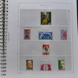 Collection timbres de France 1961-1977 neufs** complet en album Marini.