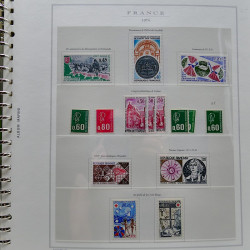 Collection timbres de France 1961-1977 neufs** complet en album Marini.