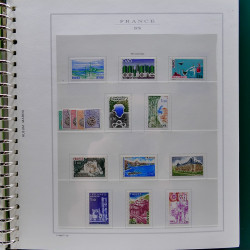 Collection timbres de France 1961-1977 neufs** complet en album Marini.