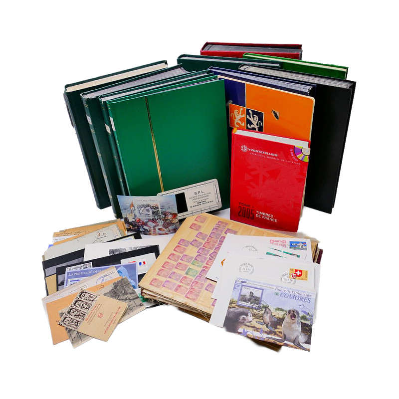 Vrac philatélique de timbres de France et tous pays en un carton.