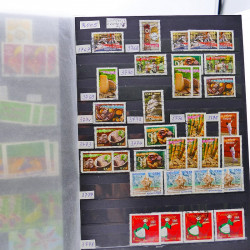 Vrac philatélique de timbres de France et tous pays en un carton.
