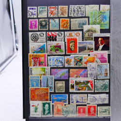 Vrac philatélique de timbres de France et tous pays en un carton.