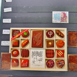 Vrac philatélique de timbres de France et tous pays en un carton.