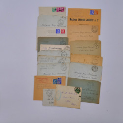 Vrac philatélique de timbres de France et tous pays en un carton.