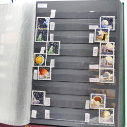 Vrac philatélique de timbres de France et tous pays en un carton.