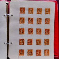 Vrac philatélique de timbres de France et tous pays en un carton.