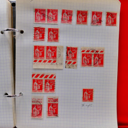 Vrac philatélique de timbres de France et tous pays en un carton.