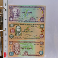 Collection billets de banque tous pays neufs et anciens en un album.