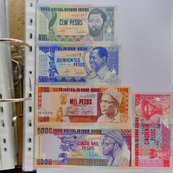 Collection billets de banque tous pays neufs et anciens en un album.