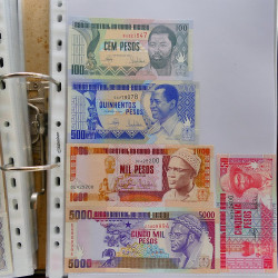 Collection billets de banque tous pays neufs et anciens en un album.