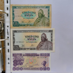 Collection billets de banque tous pays neufs et anciens en un album.