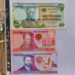 Collection billets de banque tous pays neufs et anciens en un album.