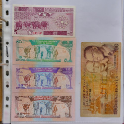 Collection billets de banque tous pays neufs et anciens en un album.
