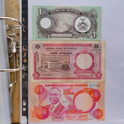 Collection billets de banque tous pays neufs et anciens en un album.