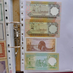 Collection billets de banque tous pays neufs et anciens en un album.