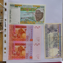 Collection billets de banque tous pays neufs et anciens en un album.