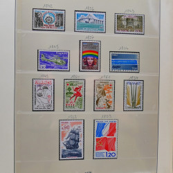 Collection timbres de France 1974-1982 neufs** et oblitérés complet en album Lindner.