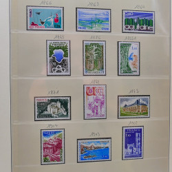 Collection timbres de France 1974-1982 neufs** et oblitérés complet en album Lindner.