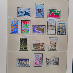 Collection timbres de France 1974-1982 neufs** et oblitérés complet en album Lindner.