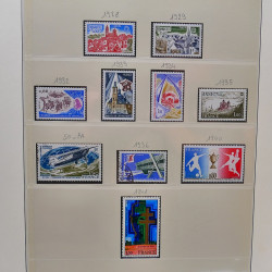 Collection timbres de France 1974-1982 neufs** et oblitérés complet en album Lindner.