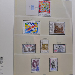 Collection timbres de France 1974-1982 neufs** et oblitérés complet en album Lindner.