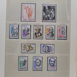Collection timbres de France 1983-1988 neufs** complet en album Lindner.
