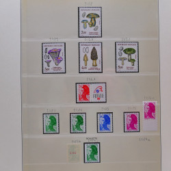 Collection timbres de France 1983-1988 neufs** complet en album Lindner.
