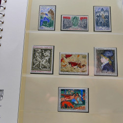 Collection timbres de France 1965-1974 neufs** en album Lindner.
