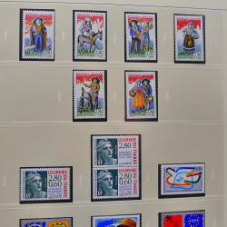 Collection timbres de France 1994-2000 neufs** complet en album Safe.