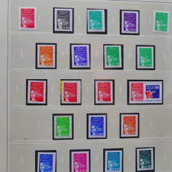 Collection timbres de France 1994-2000 neufs** complet en album Safe.