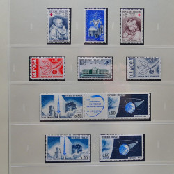 Collection timbres de France 1960-1969 neuf** complet en album Safe.