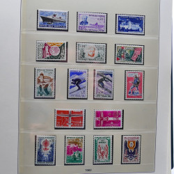 Collection timbres de France 1949-1962 neuf** complet en album Lindner.