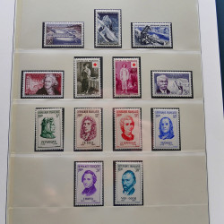 Collection timbres de France 1949-1962 neuf** complet en album Lindner.