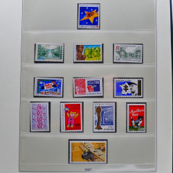 Collection timbres de France 1989-1997 neuf** complet en album.