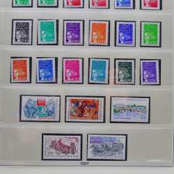 Collection timbres de France 1989-1997 neuf** complet en album.