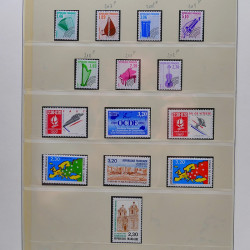 Collection timbres de France 1989-1997 neuf** complet en album.