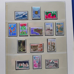 Collection timbres de France 1967-1981 neuf** en album.