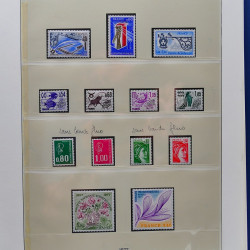 Collection timbres de France 1967-1981 neuf** en album.