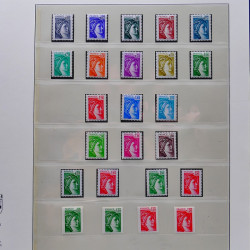 Collection timbres de France 1967-1981 neuf** en album.