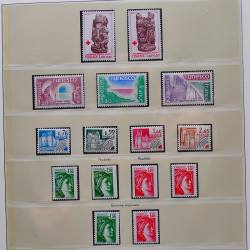 Collection timbres de France 1967-1981 neuf** en album.