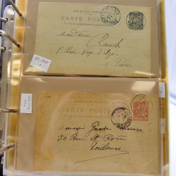 Lot d'entiers postaux et PAP de France en un album.