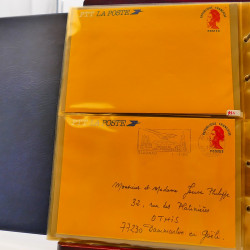 Lot d'entiers postaux et PAP de France en un album.